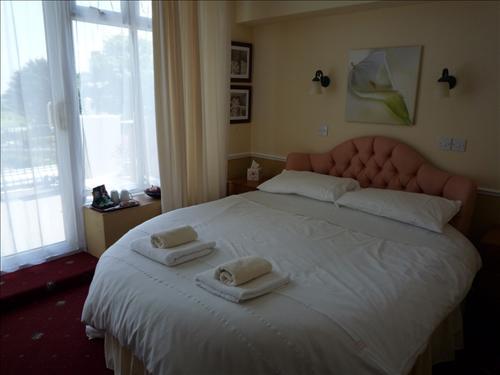 Lulworth Cove Inn 3*